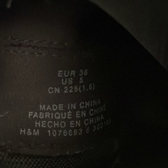 H&M Chunky Chelsea Boots - Picture 4 of 4